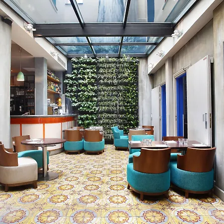 Hotel Le Robinet D'or Canal Saint Martin Parigi