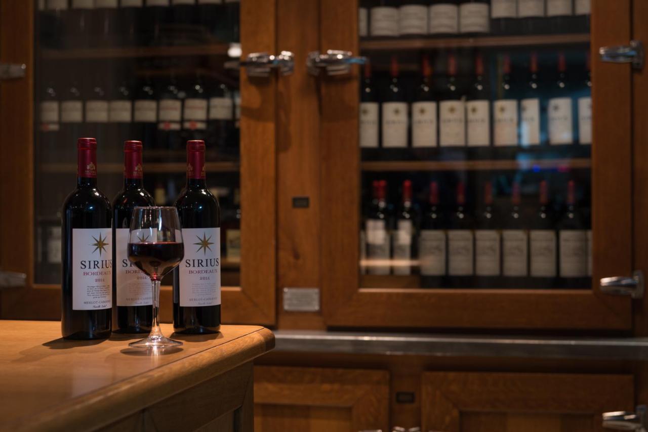 Le Robinet D'or Canal Saint Martin