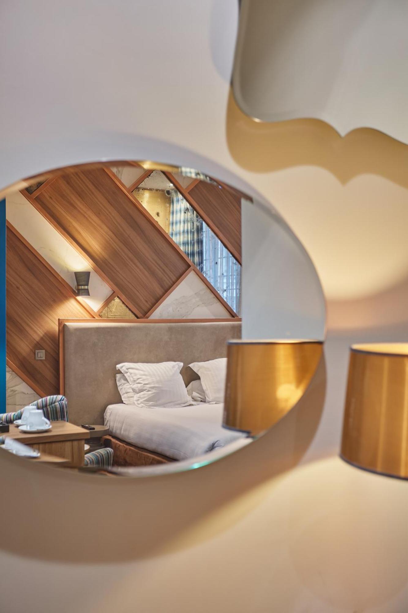 Le Robinet D'or Canal Saint Martin Hotel