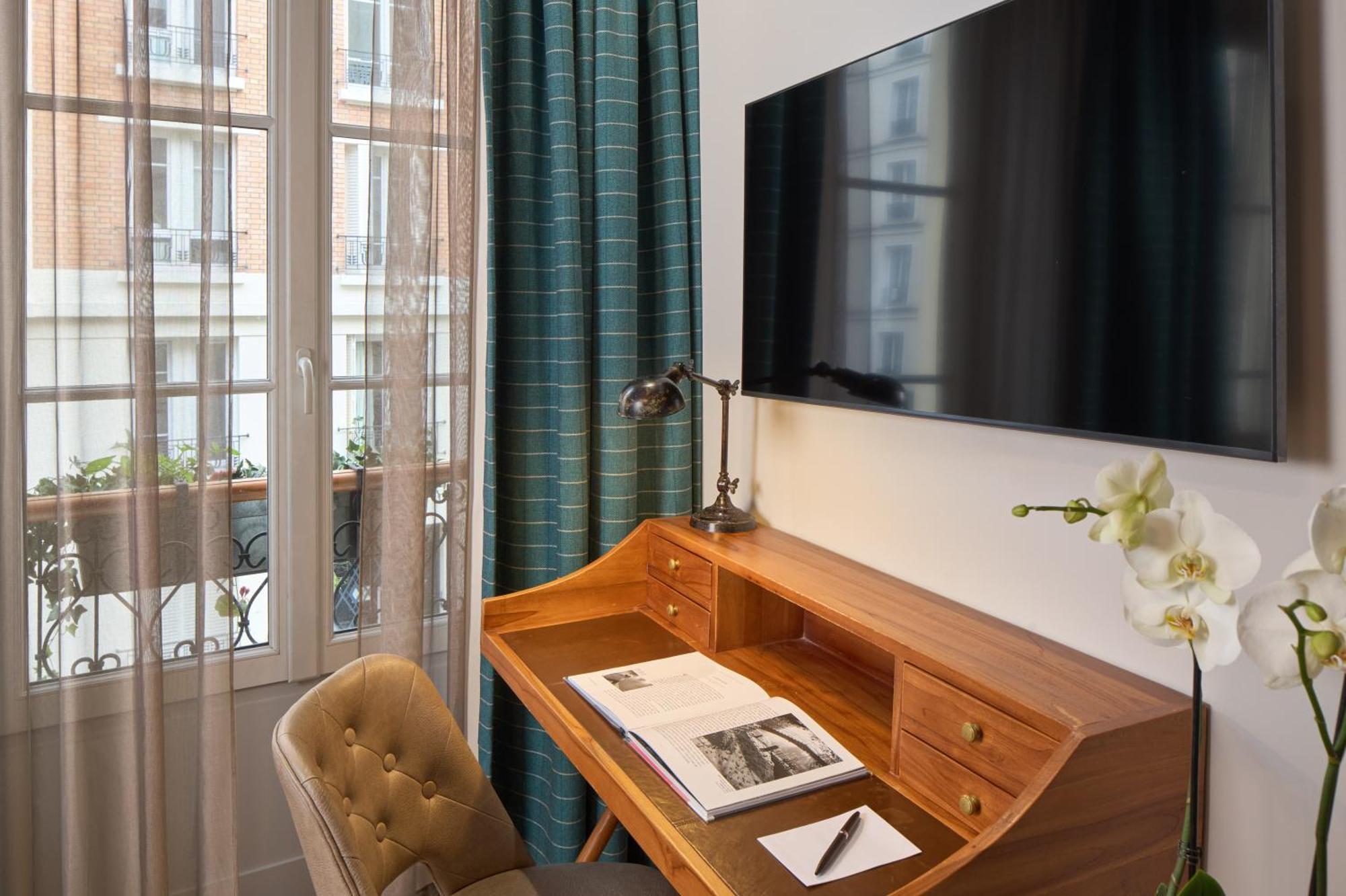 Le Robinet D'or Canal Saint Martin Hotel