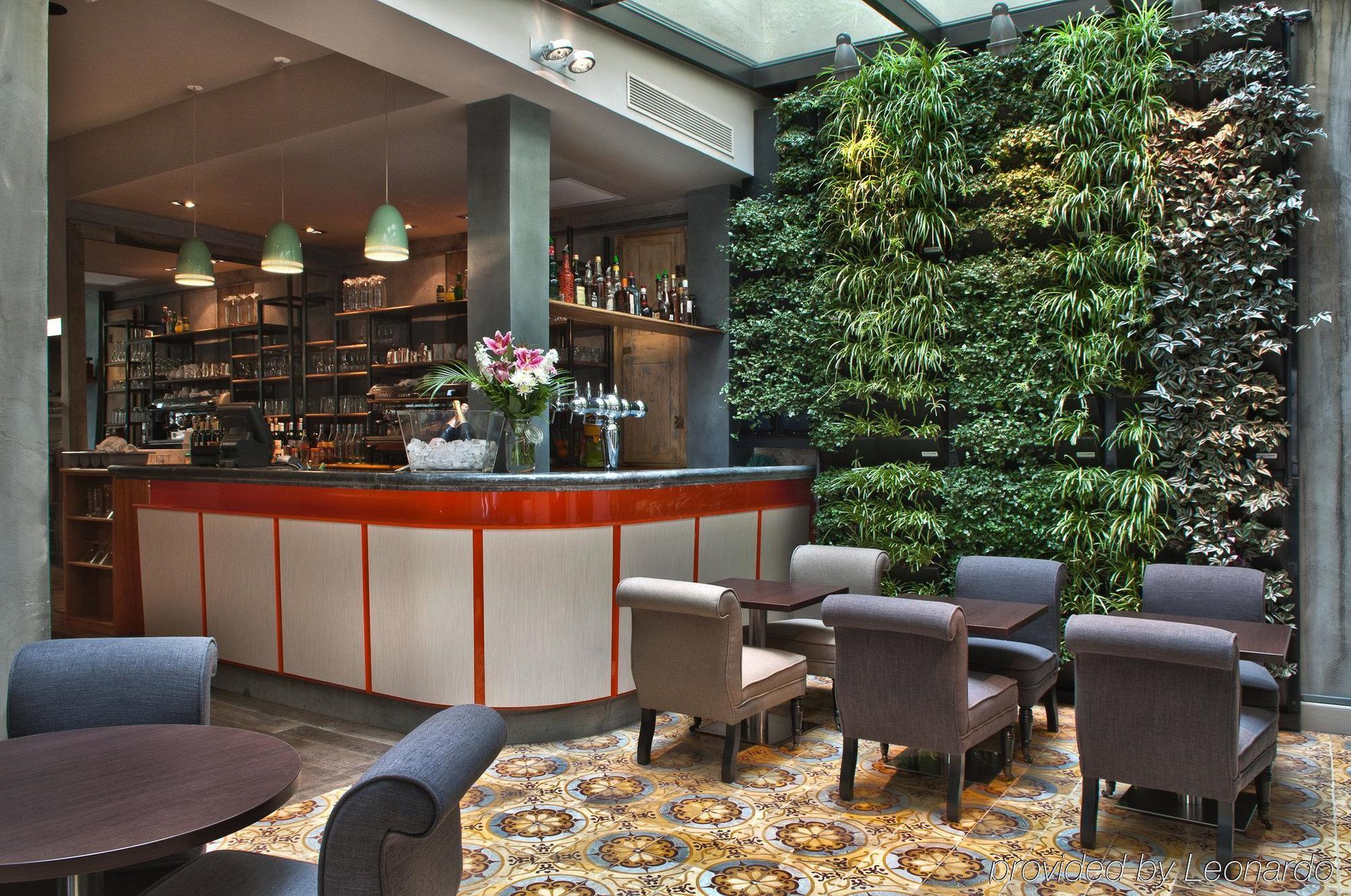 Le Robinet D'or Canal Saint Martin Parigi