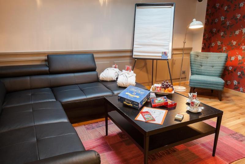 Hotel Le Robinet D'or Canal Saint Martin Parigi